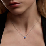 Gargantilla Adelina de Zafiro y Diamantes 0,12 ct en Oro Blanco de 18 kt