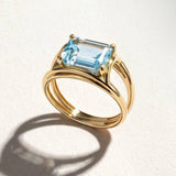 Sortija Isabella de Topacio Azul en Oro Amarillo de 18 kt