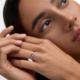 Sortija Amélie Round de Diamantes Naturales y Tanzanita en Oro Amarillo de 18 kt
