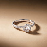 Sortija Lucienne Octave de Diamantes Naturales en Oro Blanco de 18 kt