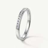 Sortija Alianza Carril de Diamantes Naturales 0,12 Cts. en Oro Blanco de 18 kt