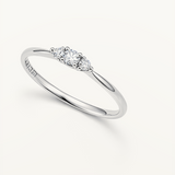 Sortija Trella de Diamantes 0,15 ct en Oro Blanco de 18 kt