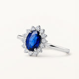 Sortija Adelina de Zafiro y Diamantes 0,30 ct en Oro Blanco de 18 kt