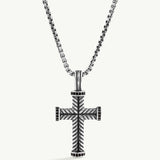 Collar Arvel Cruz Relief en Plata de Primera Ley