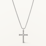 Collar Arvel Cruz en Plata de Primera Ley