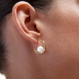 Pendientes aro Embrace con perlas en Plata 925 Bañada en Oro de 18 Kt